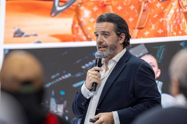 Pedro Lopez-Belmonte delivering the keynote 'Future Nexus: AI, Spatial Web & Blockchain in Luxury Retail' at the Machines Can See Summit 2025, Dubai, April 2025